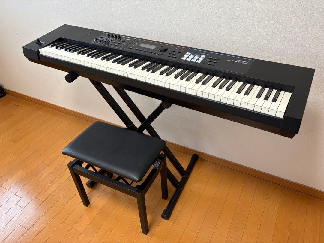 Roland JUNO-DS 88 美品+ULTIMETEスタンド+椅子つき