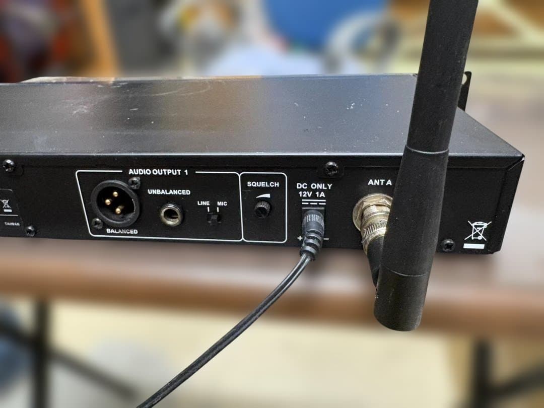 CLASSIC PRO CW802PLUS ワイヤレスマイクシステム