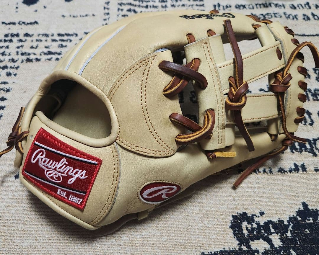 ローリングス硬式内野手用　マニー・マチャド型　日本未発売モデル