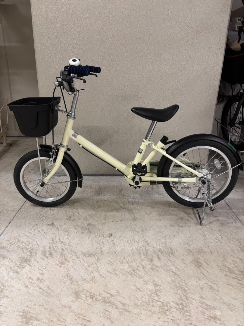 無印良品　16型幼児こども自転車　アイボリー　押し棒・補助輪付　江東区引取限定