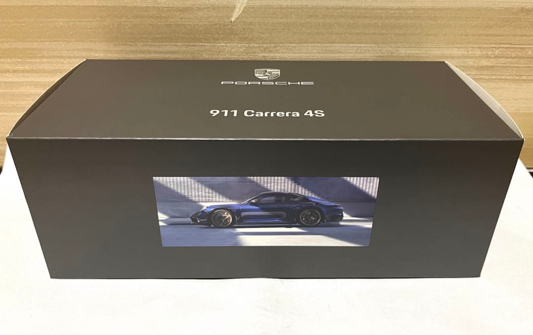 PMA 1/18 ポルシェ 911 992 カレラ 4S 2019 ブルー