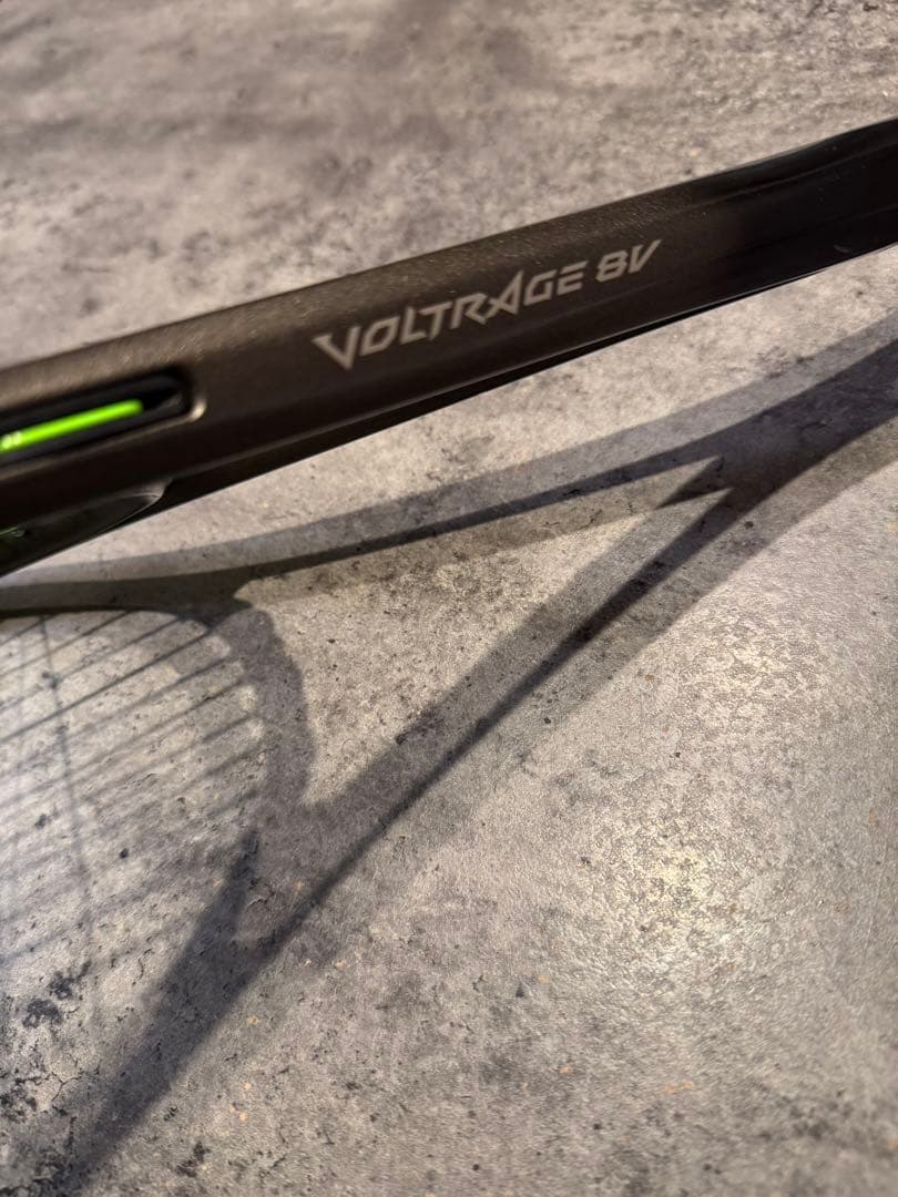 かんかん　美品　YONEX VOLTRAGE 8V 軟式テニスラケット
