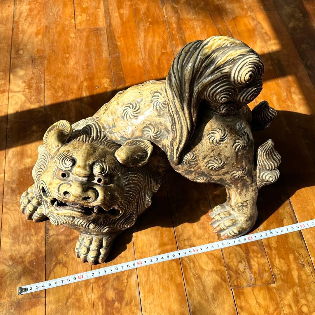 獅子の置物