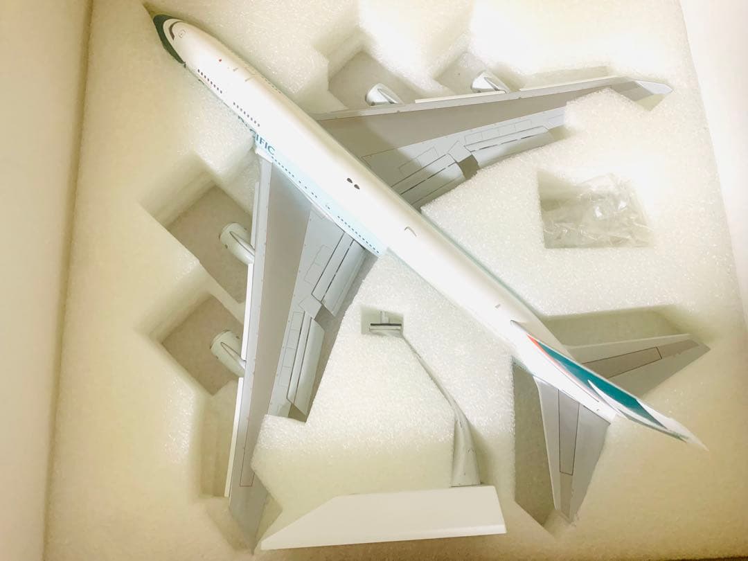 昭和ろくです‼️１／２００キャセイパシフィック航空Ｂ７４７－４００金属製