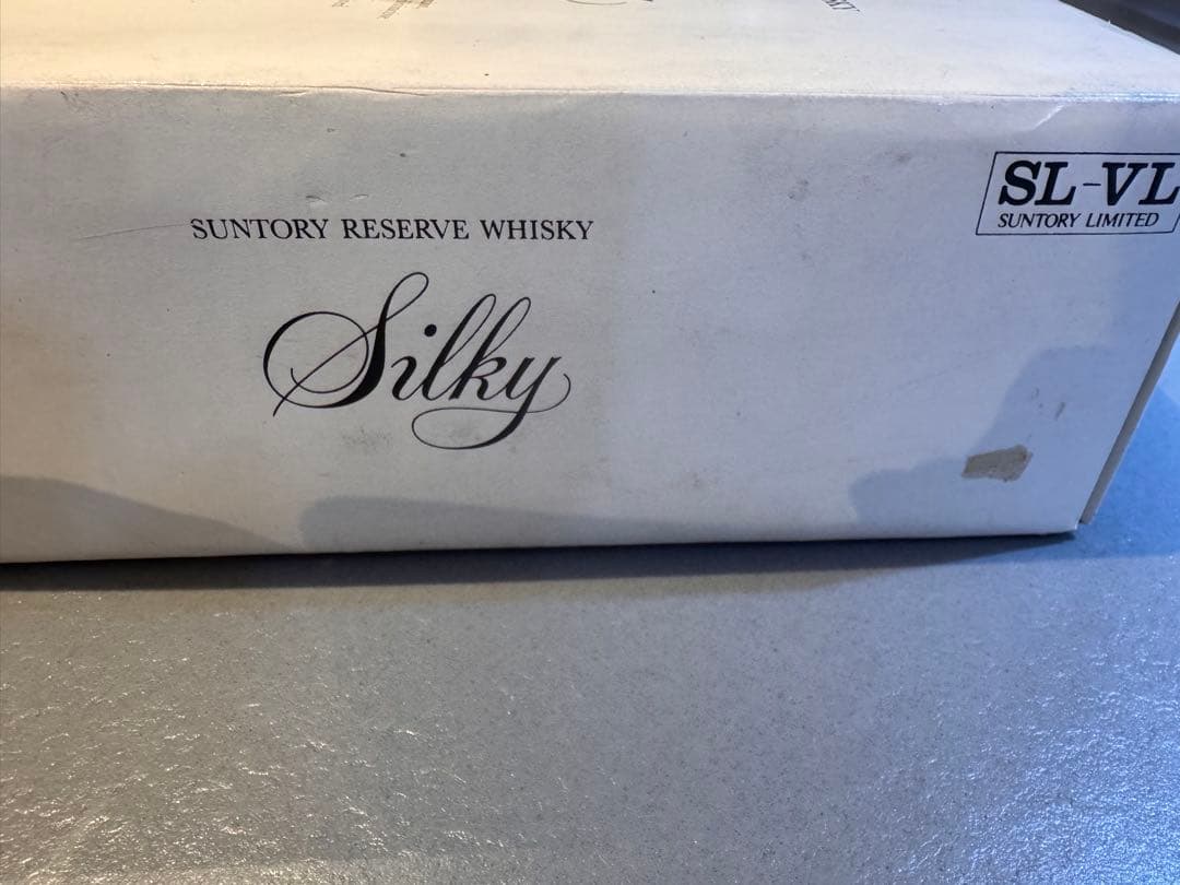 ウイスキー Suntory Whisky Silky & Village Vin Blanc