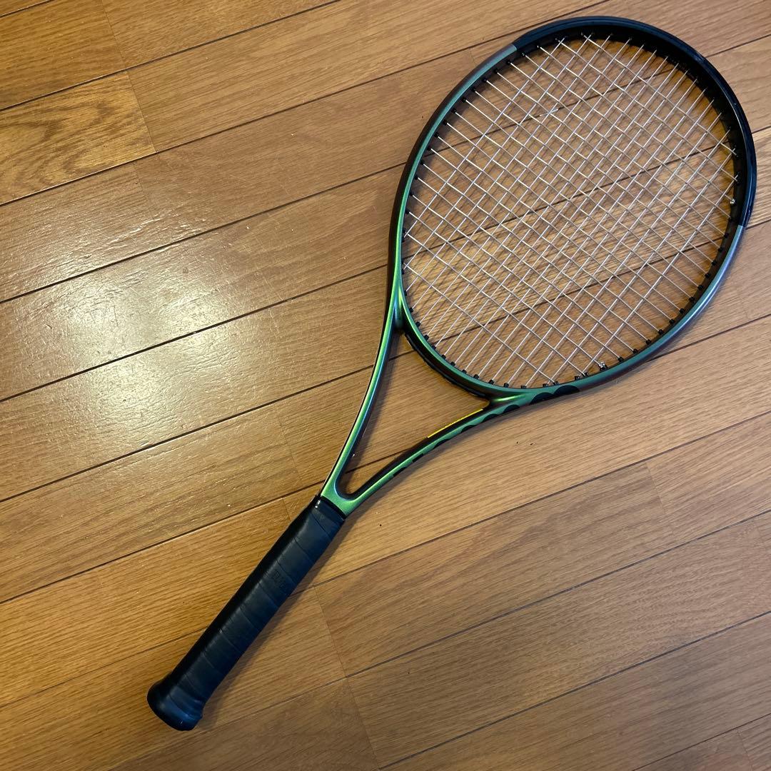 Wilson Blade V8 100 テニスラケット