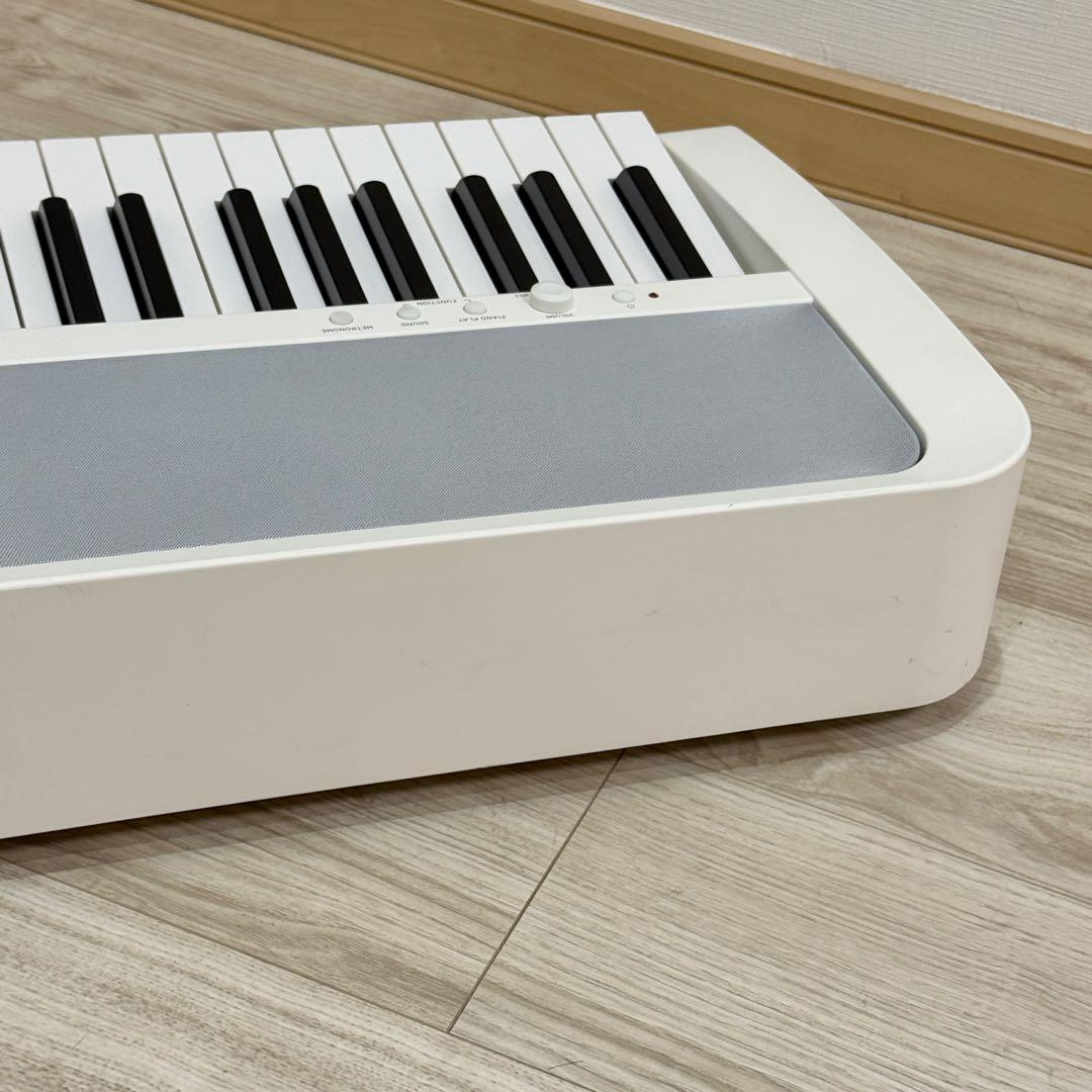 KORG 電子ピアノ B2 21年製 ホワイト スタンド付き 送料込み