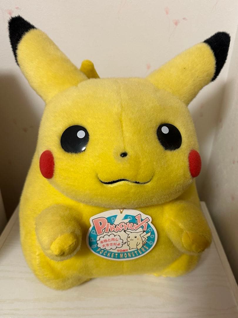 ピカチュウ　等身大ぬいぐるみ　1/1 TOMY ポケモン