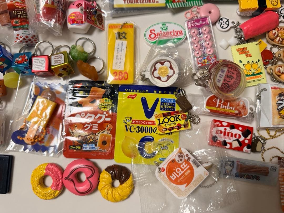 ガチャガチャ　大量まとめ売り　ミニチュア　食べ物