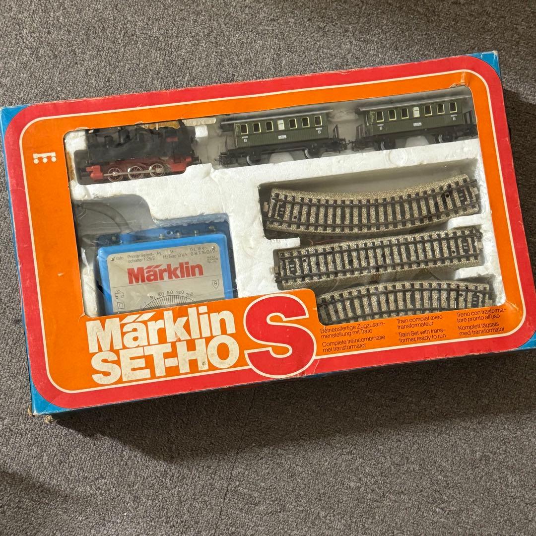 Märklin HOゲージ 機関車セットS＋線路セットE