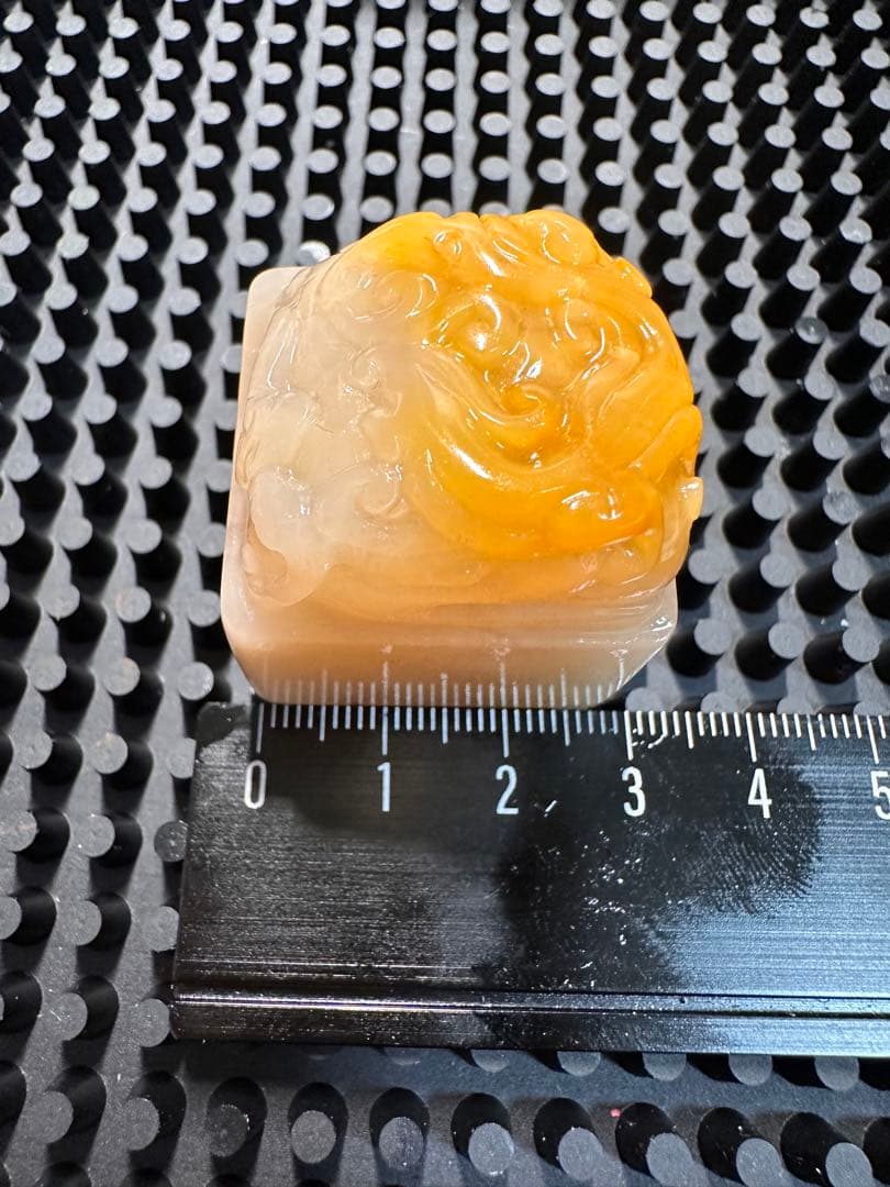 ラオス石　田黄　瑞獣隠雲　結晶　高級印材　箱付き　篆刻　落款　書道　雅号