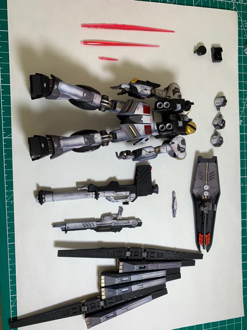 HG νガンダム　全塗装・ディテールアップ仕上げ