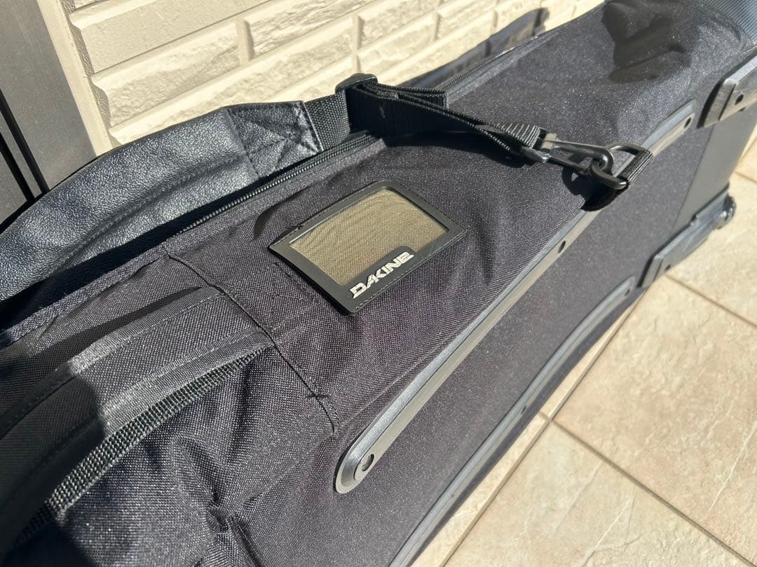 DAKINE スノーボードバッグ 157 シューズケース付き　キャリーケース