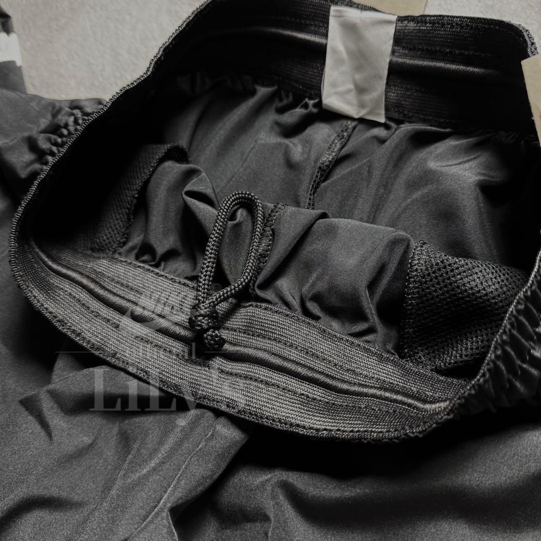 【Ｍサイズ】新品未使用　NIKE上下セットアップ　ウーブン　バスケ　黒　ナイキ