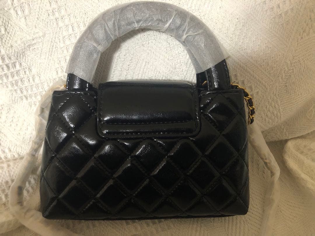 CHANEL ノベルティ キャビアスキン ショルダーバッグ ミニハンドバッグ 黒