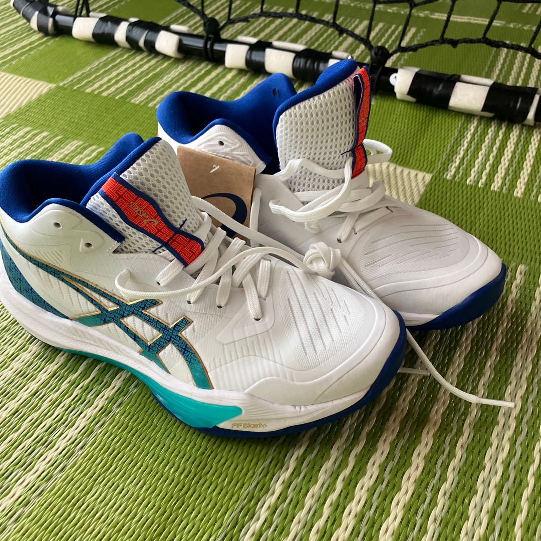ASICS バスケットボールシューズ ホワイト/ブルー
