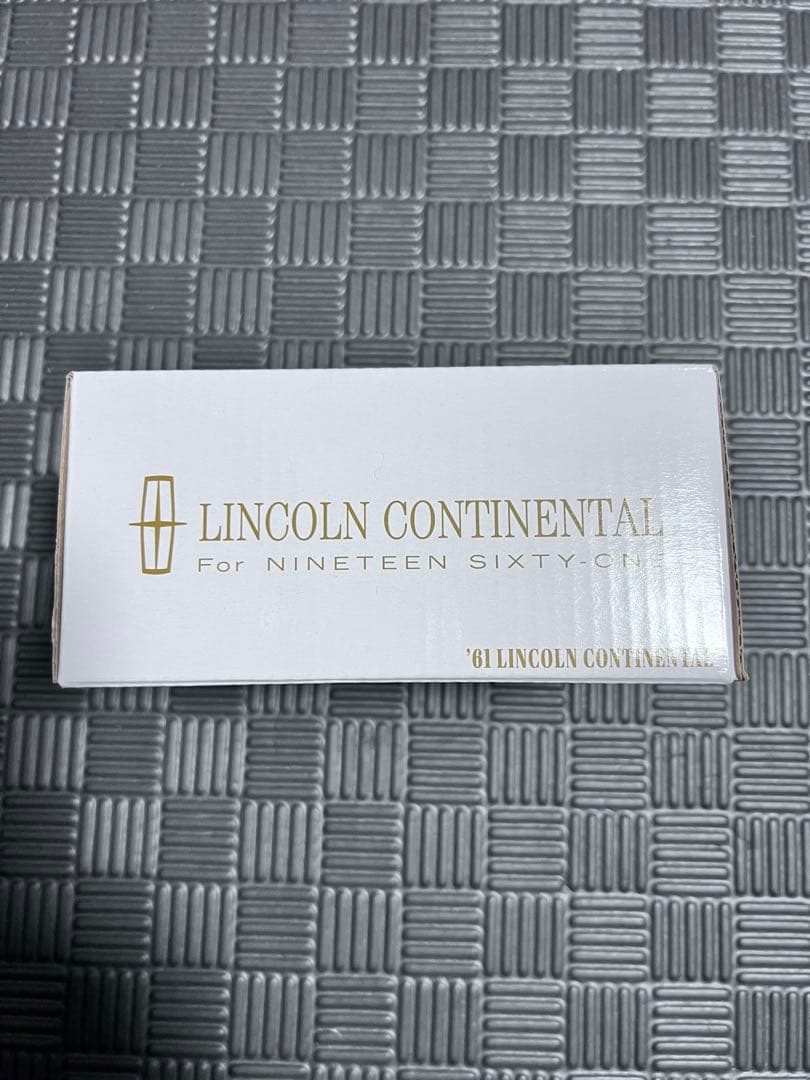 HW RLC Exclusive ’61 Lincoln Continental