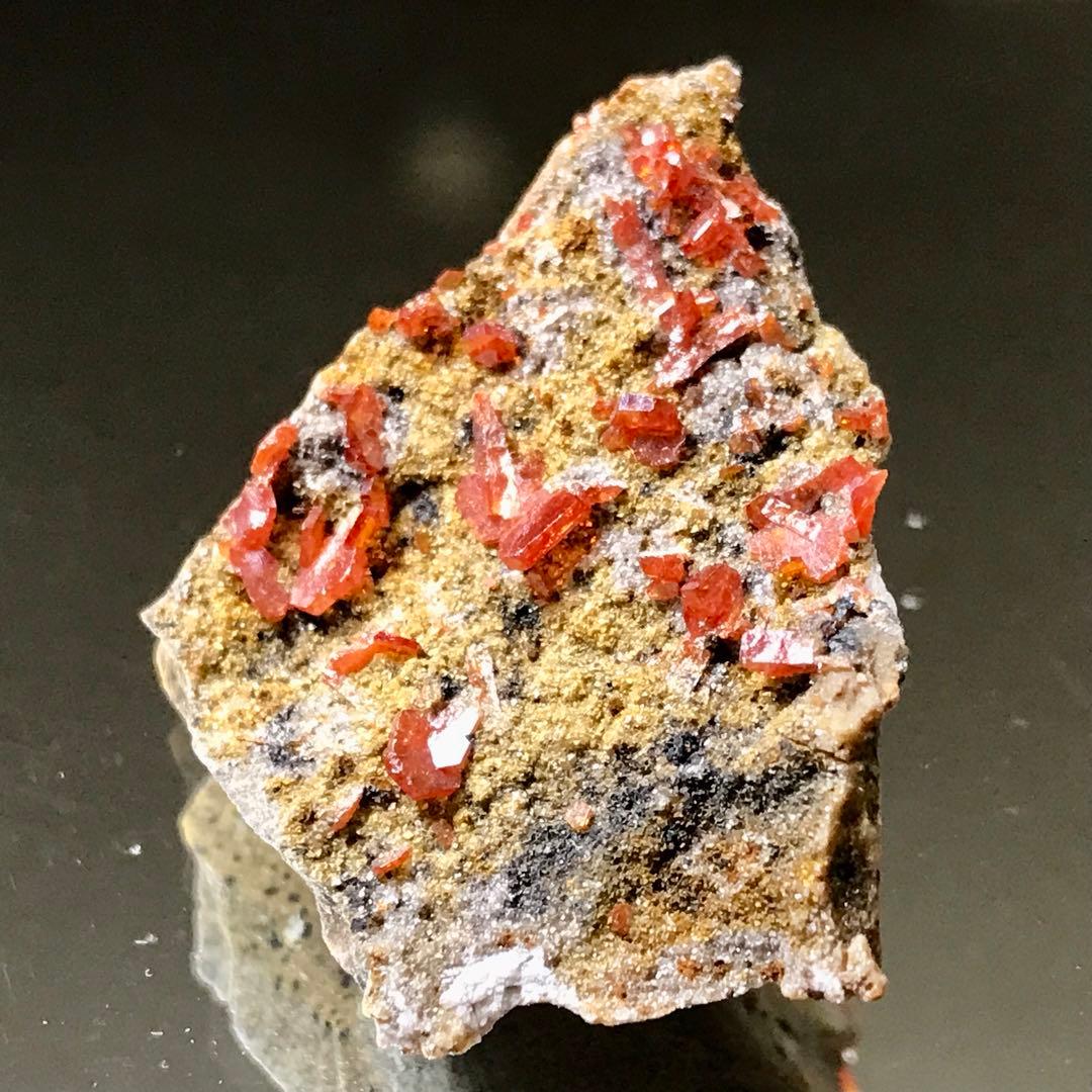 レア 鉱物 バナディナイト 原石標本 モロッコ天然石 オレンジ 43.75ct