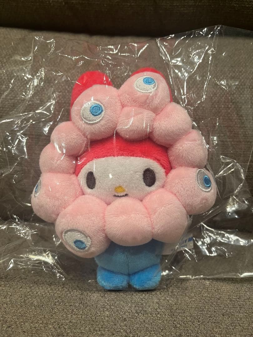 サンリオ　マイメロディ　ミャクミャク　万博　カラビナ付き