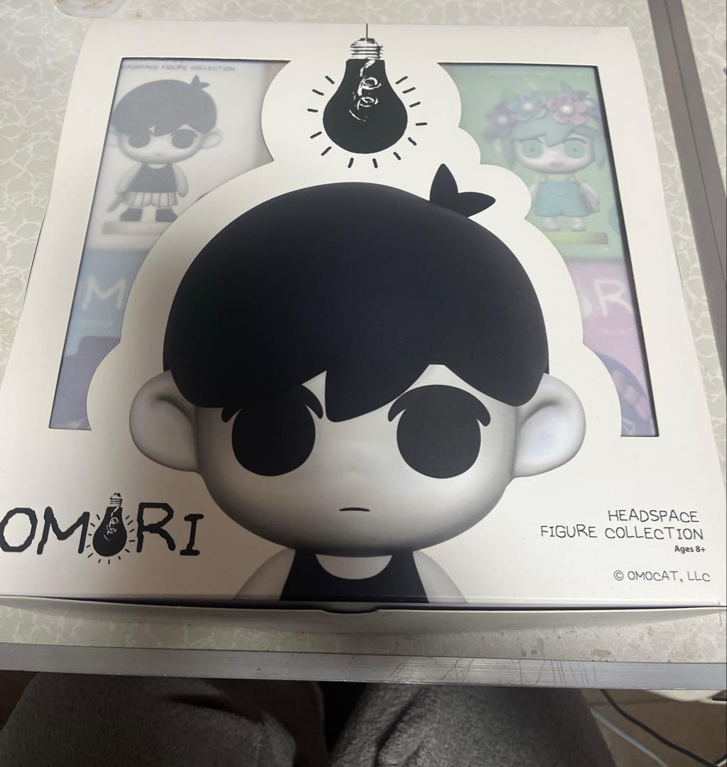 OMORI ビニールフィギュア　ヘッドスペース
