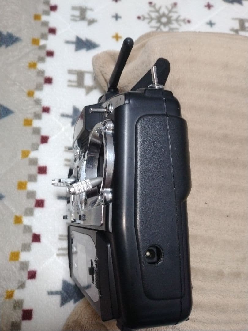 ラジコン送信機2,4GHz