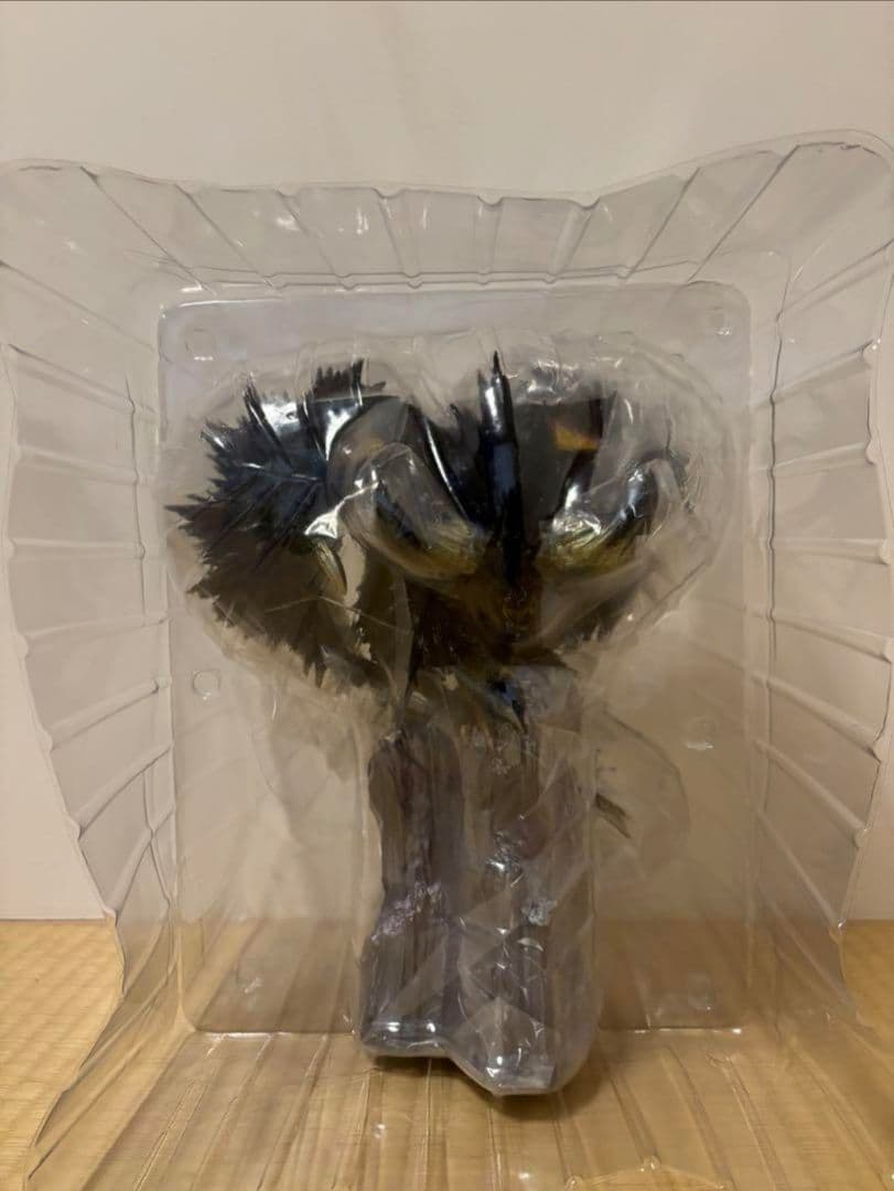 歴戦王 ネルギガンテ クリエイターズモデル フィギュア　未使用品