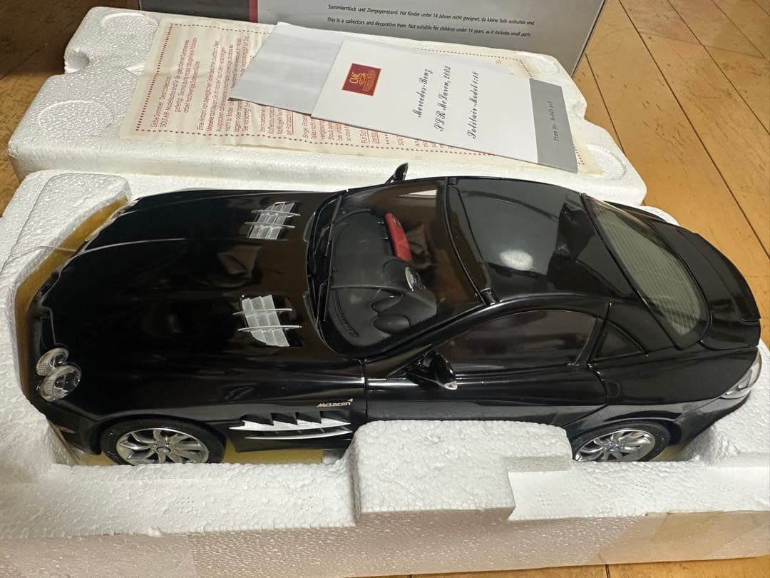 メルセデス・ベンツ SLR マクラーレン 1/18 CMC