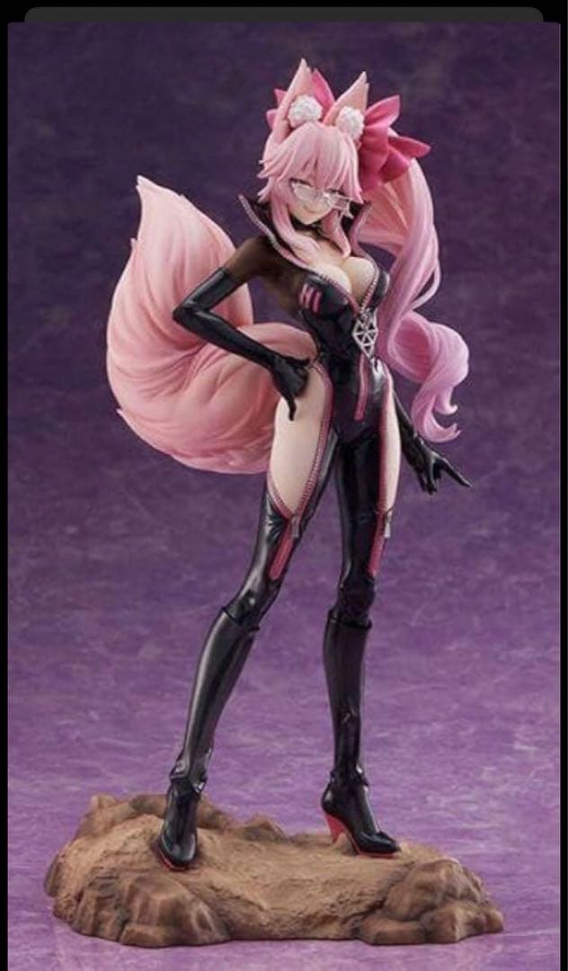 アサシン/光のコヤンスカヤ 1/7スケールフィギュア