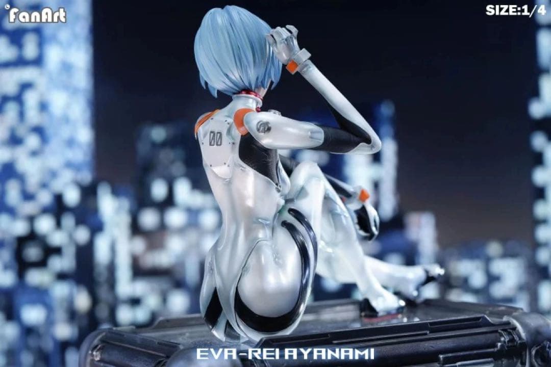 綾波レイ　フィギュア　エヴァンゲリオン