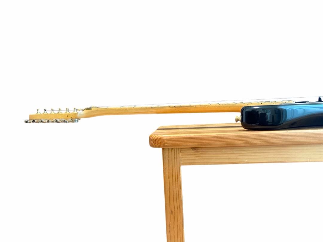 【週末限定セール！】エレキギター　Fender ストラトキャスター 純正ケース付