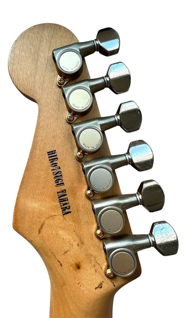 【週末限定セール！】エレキギター　Fender ストラトキャスター 純正ケース付