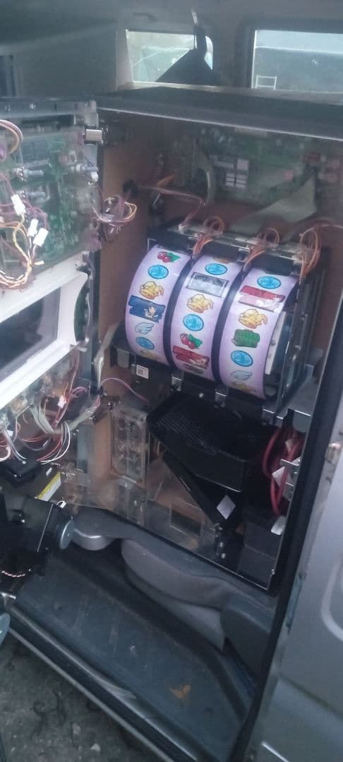 送料込　パチスロ　実機　サミー　ツインエンジェル3 不要機付　家庭用電源