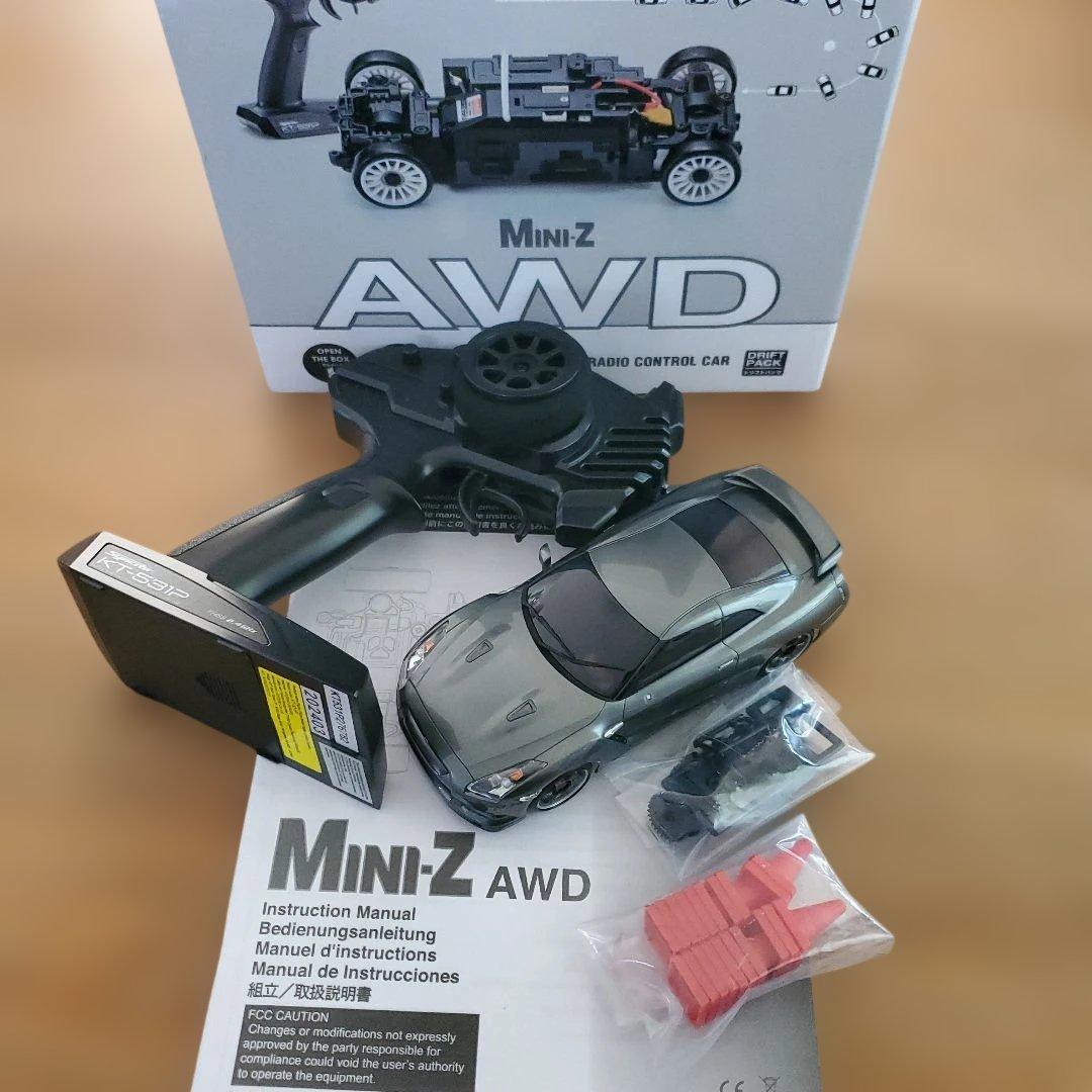 Mini-Z AWD NISSAN GTR ジャイロ　ドリフトタイヤ付