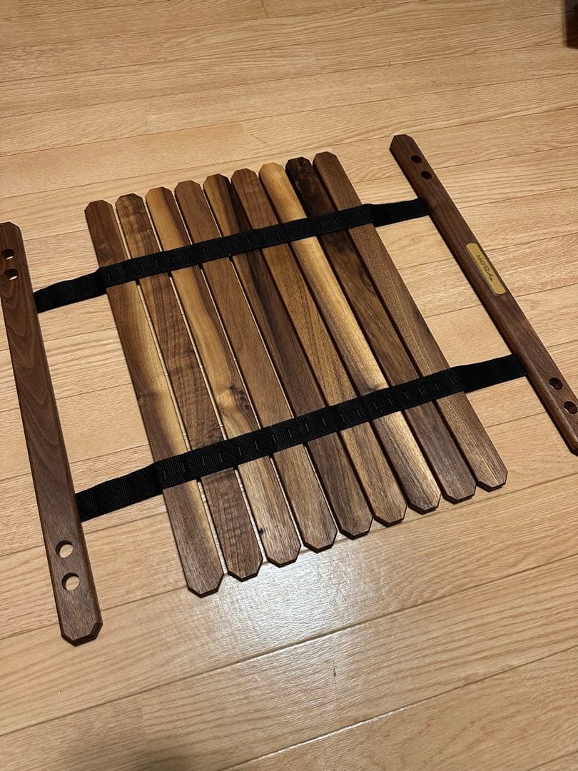 noras サイドテーブル　ウォールナット　真鍮金具