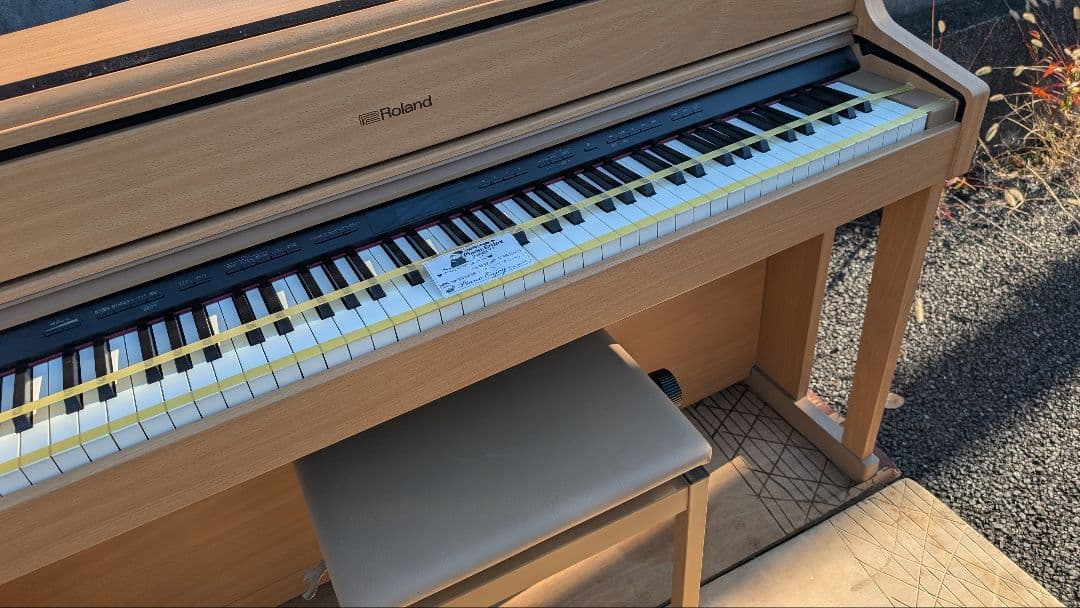 送料込み Roland 電子ピアノ HP605 16年製 激可愛い♥激美品