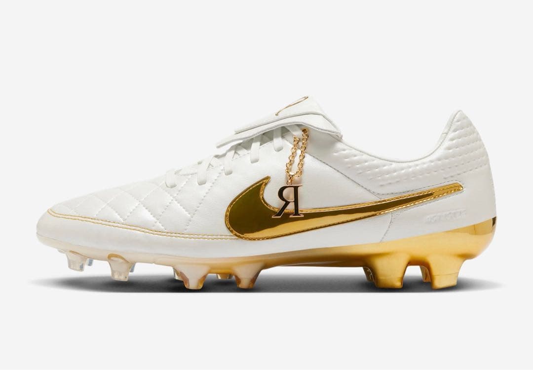 ロナウジーニョ×NikeTiempoLegendFG \