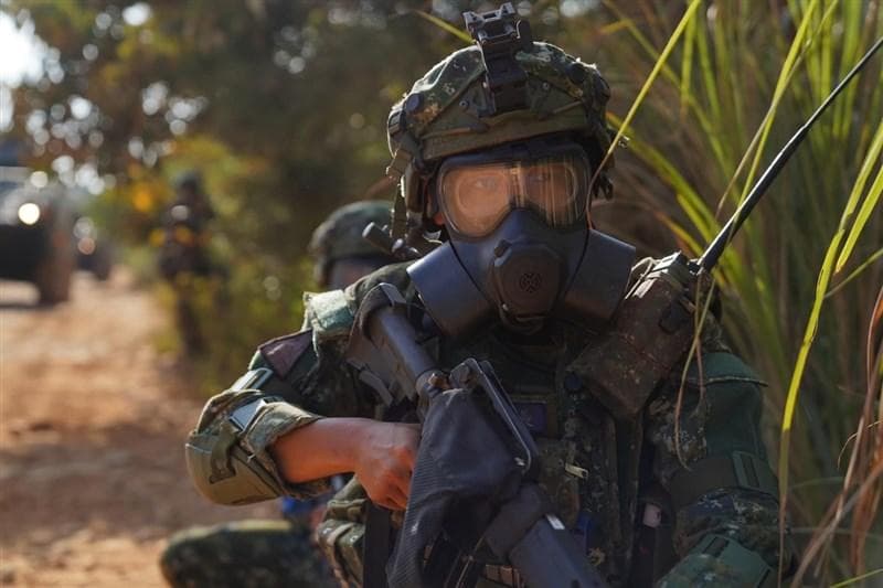 (官品) 台湾陸軍T3-102 ガスマスク本体のみ(中華民国)