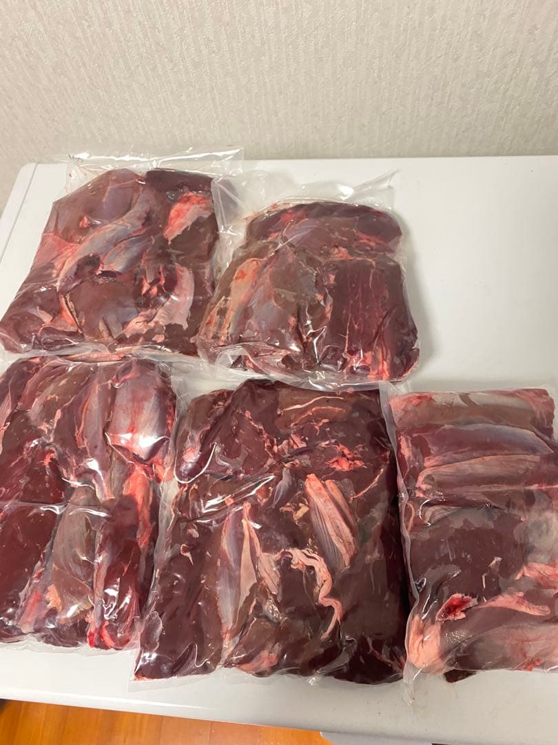 鹿肉　7.4キロ　真空冷凍　送料無料