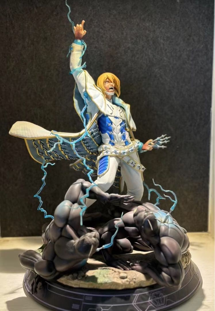 テラフォーマーズ Tsume アドルフ・セーヌラインハルトスタチューフィギュア