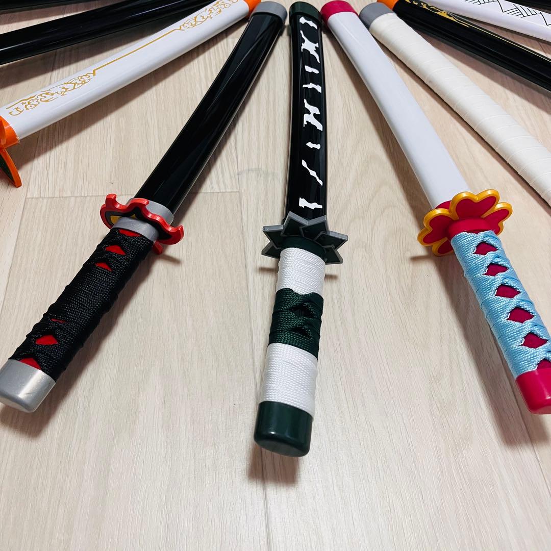 鬼滅の刃 日輪刀 刀のおもちゃ まとめ売り 12本セット
