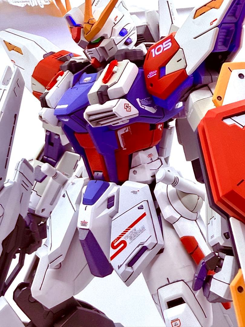 MG スタービルドストライク　【塗装完成品】