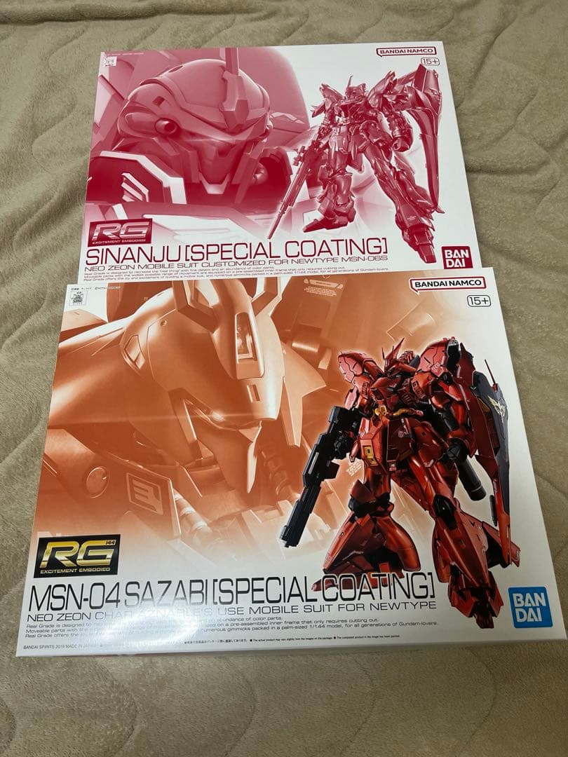 ろ*ー様 ＲＧ 1/144 サザビー、シナンジュ［スペシャルコーティング］セット