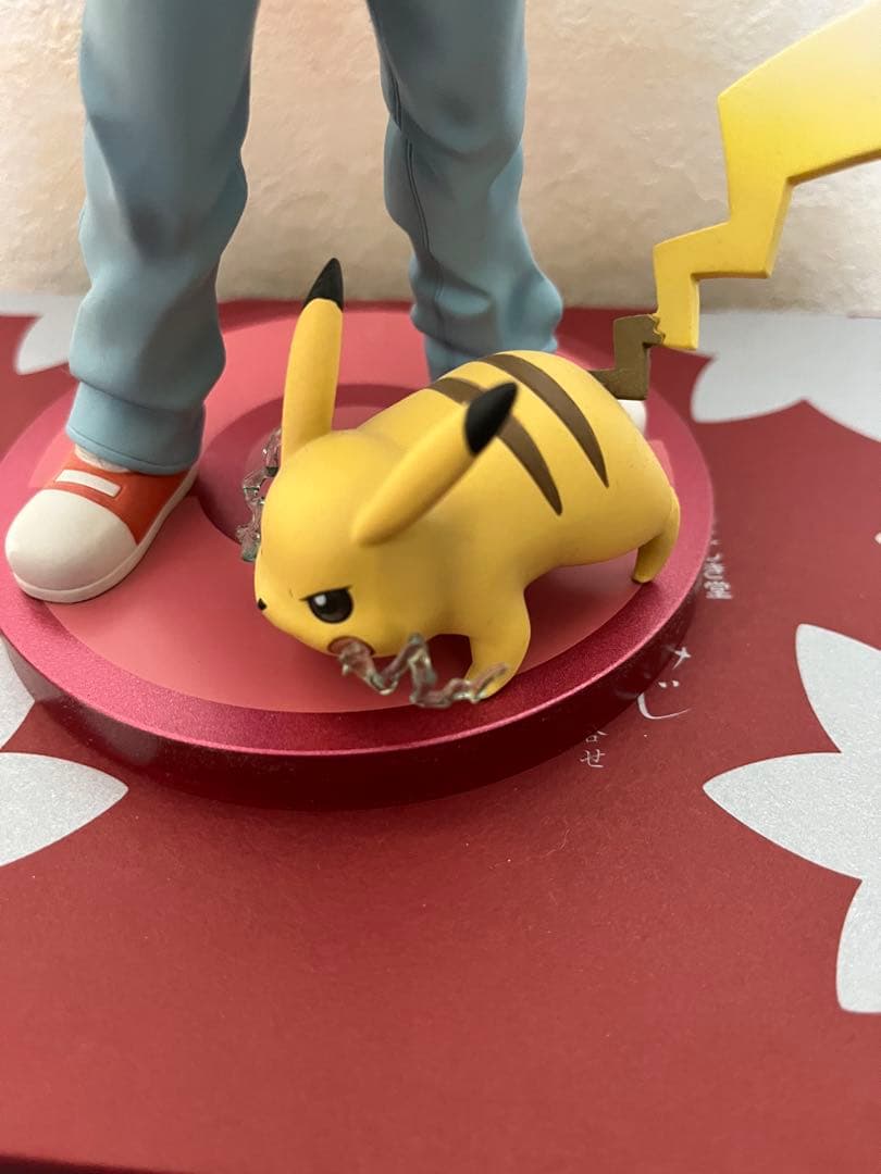 ポケモン レッド with ピカチュウ 1/8フィギュア コトブキヤ