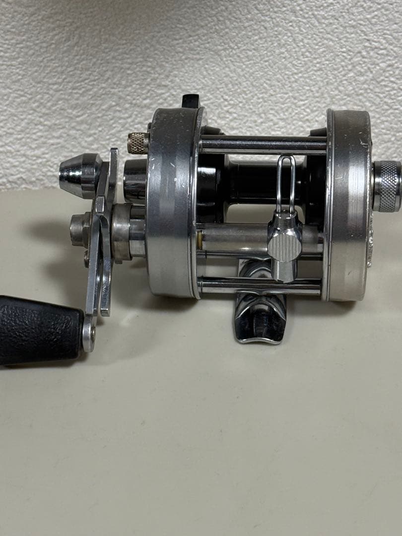 ABU2500C ラージクレスト　エビスフィッシング　２月７日までの出品です。