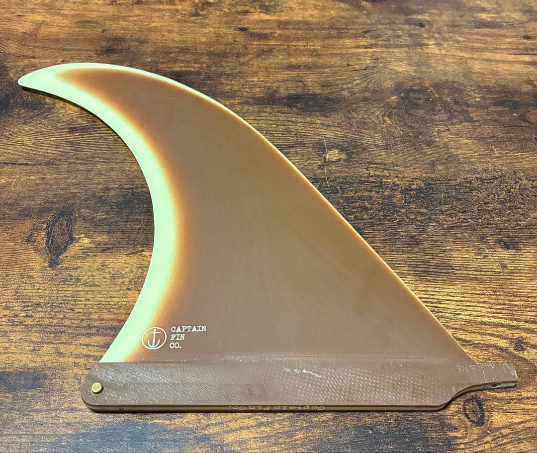 CAPTAIN FIN JJ WESSLS 9.75インチ