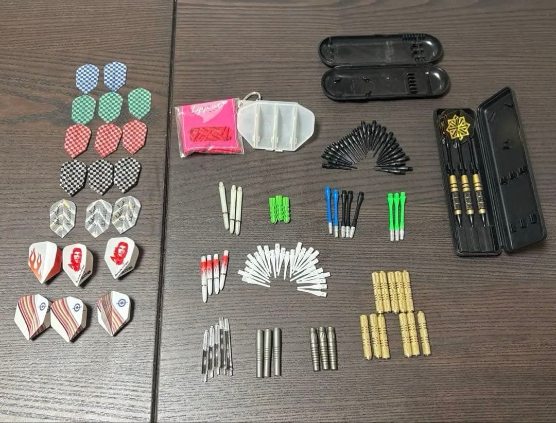 ダーツ　引退品