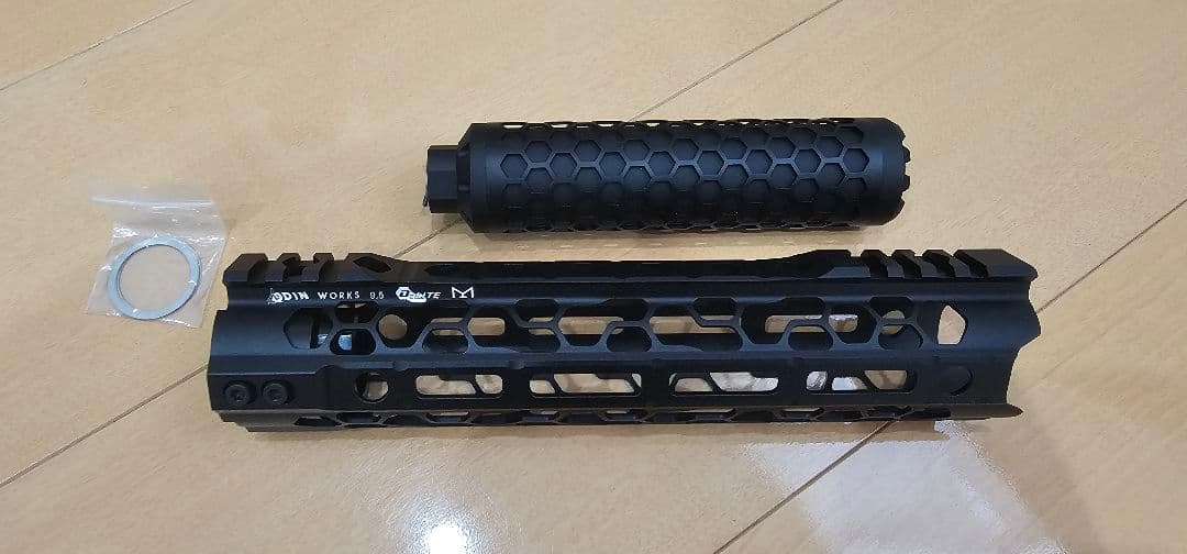 odin works o2 ハンドガード +  hive サプレッサー