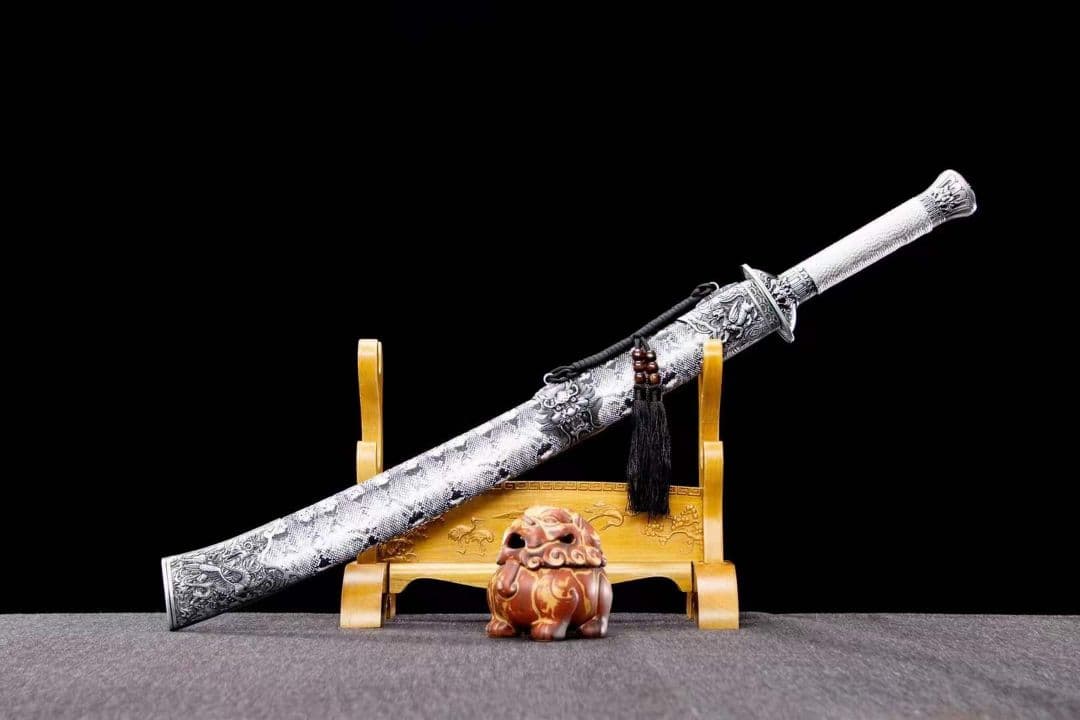 蛇尾皮龍虎大刀 古兵器 武具　刀装具　日本刀　模造刀 居合刀