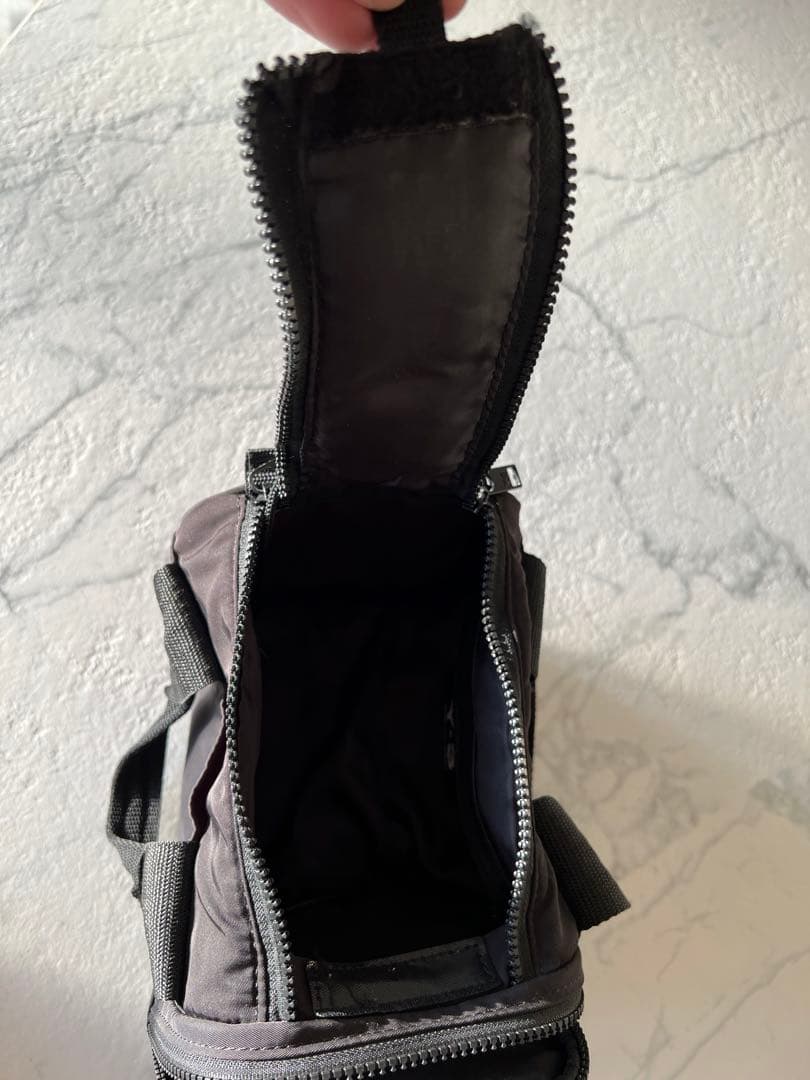 Y-3のラウンドバック
