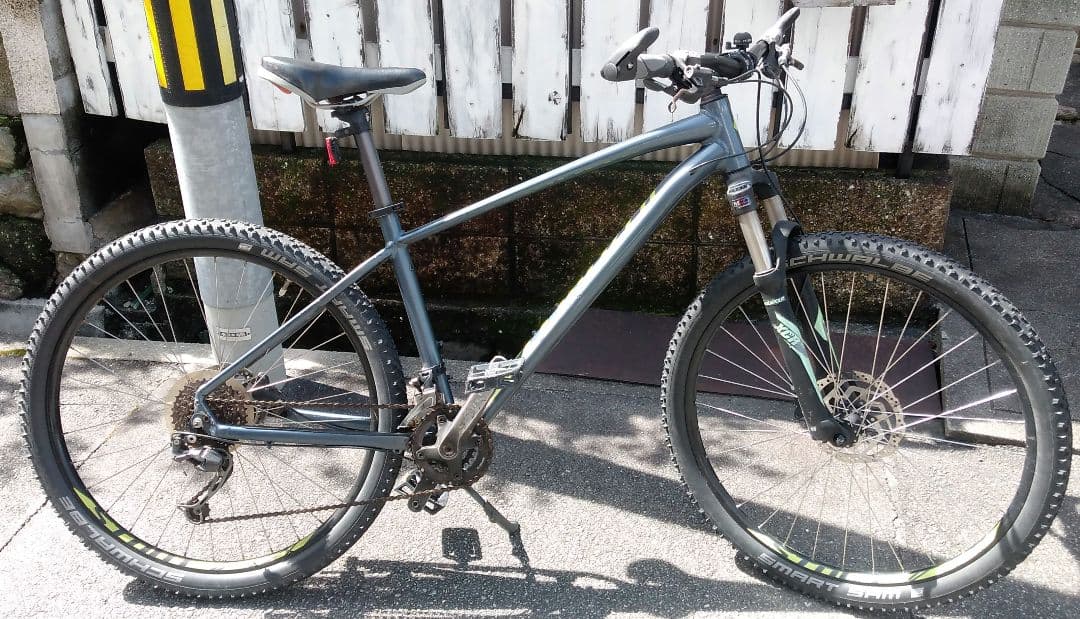 ジ*ー様 スペシャライズド　27.5　L　PITCH 引取可SPECIALIZE